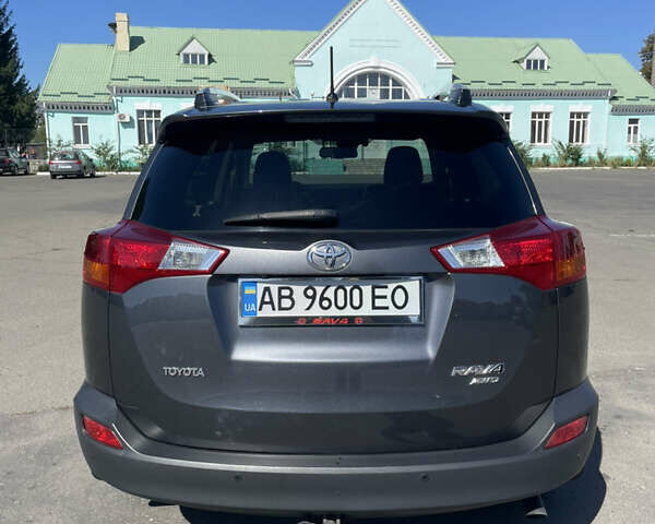 Тойота РАВ 4 2013 в Гайвороне на Automoto.ua Серый Тойота РАВ 4, объемом двигателя 2.23 л и пробегом 260 тыс. км за 16999 $, фото 1 на Automoto.ua