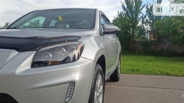 Сірий Тойота РАВ 4, об'ємом двигуна 0 л та пробігом 162 тис. км за 14500 $, фото 1 на Automoto.ua