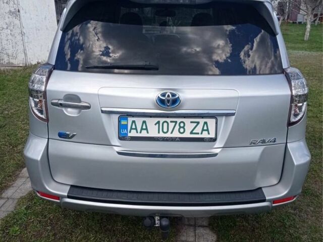 Серый Тойота РАВ 4, объемом двигателя 0 л и пробегом 187 тыс. км за 13500 $, фото 2 на Automoto.ua