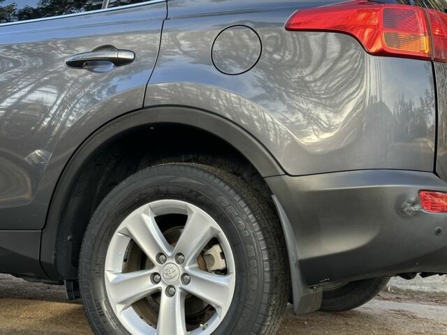 Серый Тойота РАВ 4, объемом двигателя 2.2 л и пробегом 208 тыс. км за 15800 $, фото 4 на Automoto.ua