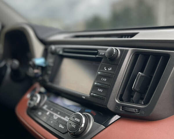 Серый Тойота РАВ 4, объемом двигателя 2.23 л и пробегом 260 тыс. км за 15600 $, фото 18 на Automoto.ua