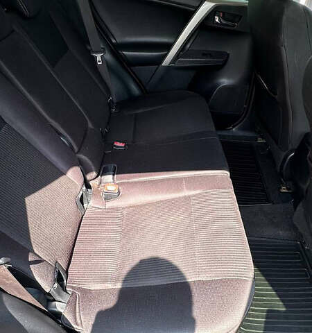 Серый Тойота РАВ 4, объемом двигателя 2.5 л и пробегом 282 тыс. км за 15800 $, фото 9 на Automoto.ua