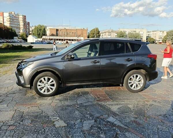 Серый Тойота РАВ 4, объемом двигателя 2.49 л и пробегом 166 тыс. км за 15500 $, фото 9 на Automoto.ua