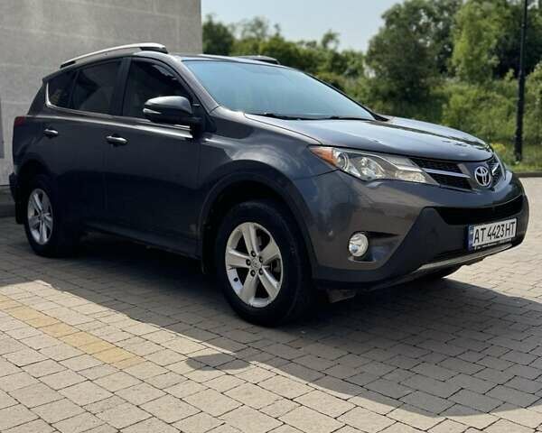 Серый Тойота РАВ 4, объемом двигателя 2.5 л и пробегом 180 тыс. км за 14800 $, фото 1 на Automoto.ua