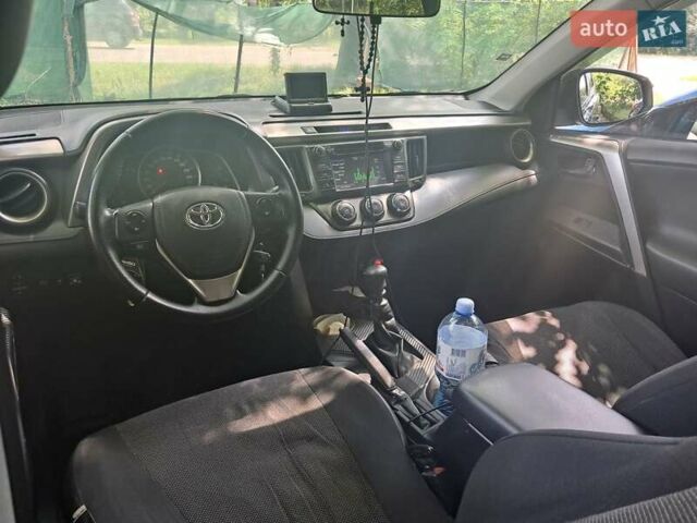 Тойота РАВ 4 2013 в Чернигове на Automoto.ua Серый Тойота РАВ 4, объемом двигателя 1.99 л и пробегом 170 тыс. км за 14250 $, фото 6 на Automoto.ua