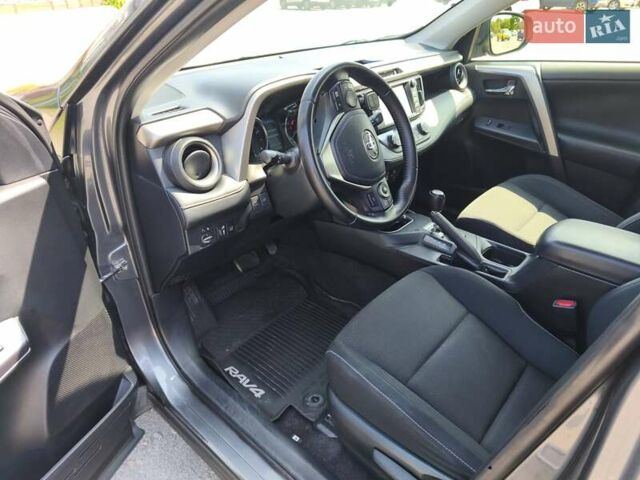Серый Тойота РАВ 4, объемом двигателя 2.49 л и пробегом 116 тыс. км за 18900 $, фото 10 на Automoto.ua