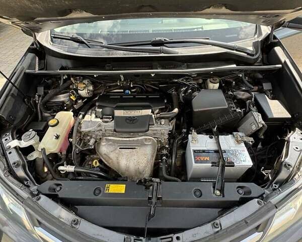 Серый Тойота РАВ 4, объемом двигателя 2.5 л и пробегом 180 тыс. км за 14800 $, фото 13 на Automoto.ua