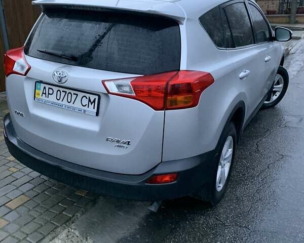 Серый Тойота РАВ 4, объемом двигателя 2.49 л и пробегом 125 тыс. км за 17500 $, фото 3 на Automoto.ua