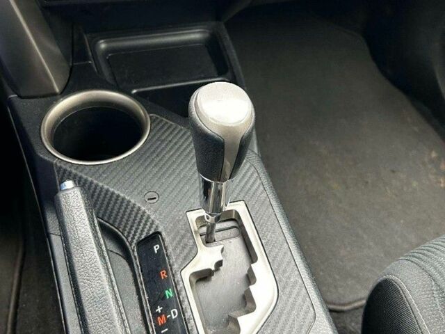 Тойота РАВ 4 2013 в Житомире на Automoto.ua Серый Тойота РАВ 4, объемом двигателя 2 л и пробегом 197 тыс. км за 8100 $, фото 17 на Automoto.ua