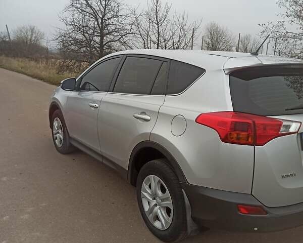 Сірий Тойота РАВ 4, об'ємом двигуна 2.2 л та пробігом 309 тис. км за 15200 $, фото 2 на Automoto.ua