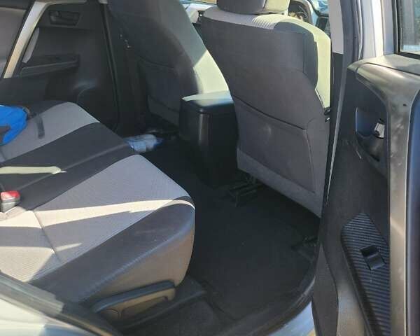 Тойота РАВ 4 2013 в Львове на Automoto.ua Серый Тойота РАВ 4, объемом двигателя 2.5 л и пробегом 192 тыс. км за 16000 $, фото 4 на Automoto.ua