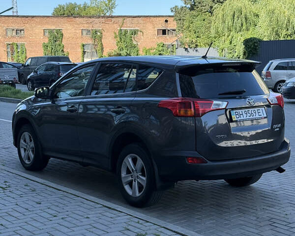 Сірий Тойота РАВ 4, об'ємом двигуна 2.23 л та пробігом 272 тис. км за 15800 $, фото 5 на Automoto.ua