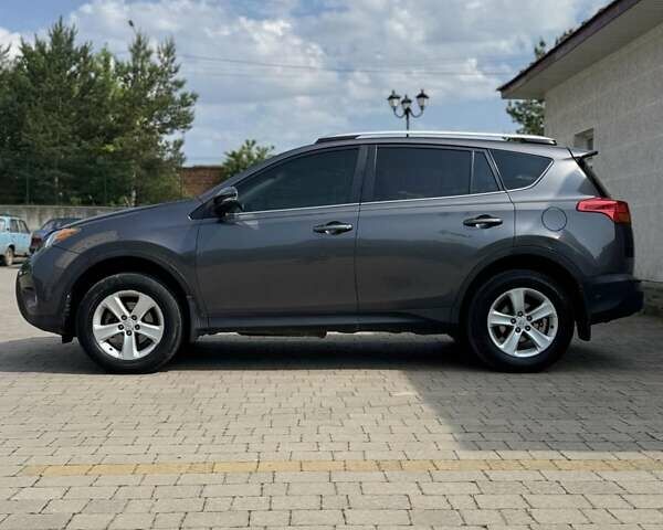 Серый Тойота РАВ 4, объемом двигателя 2.5 л и пробегом 180 тыс. км за 14800 $, фото 2 на Automoto.ua