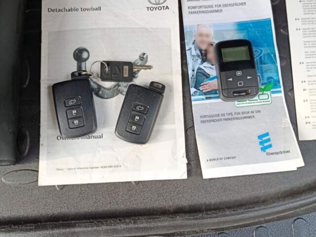 Сірий Тойота РАВ 4, об'ємом двигуна 2.23 л та пробігом 255 тис. км за 16700 $, фото 16 на Automoto.ua