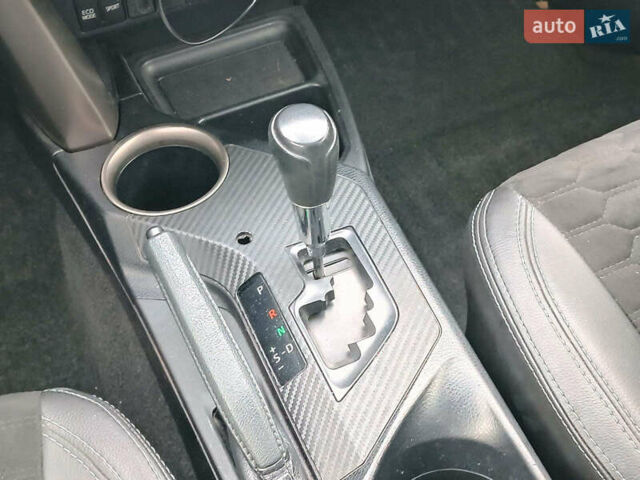 Сірий Тойота РАВ 4, об'ємом двигуна 2.5 л та пробігом 171 тис. км за 14590 $, фото 19 на Automoto.ua