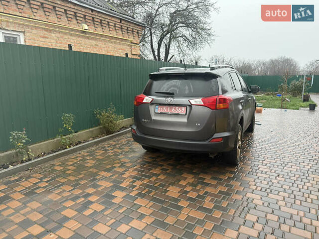 Серый Тойота РАВ 4, объемом двигателя 2.4 л и пробегом 220 тыс. км за 14500 $, фото 1 на Automoto.ua