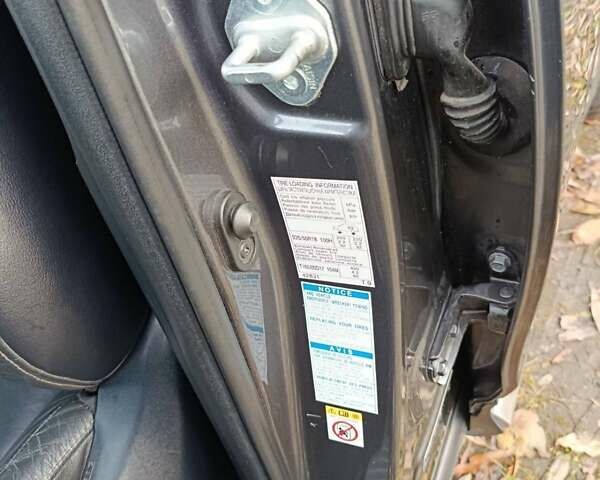 Серый Тойота РАВ 4, объемом двигателя 2.23 л и пробегом 255 тыс. км за 17200 $, фото 5 на Automoto.ua