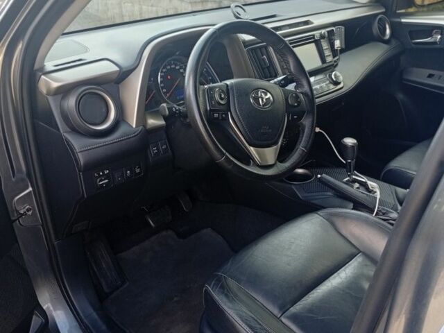 Серый Тойота РАВ 4, объемом двигателя 2.2 л и пробегом 278 тыс. км за 16499 $, фото 8 на Automoto.ua