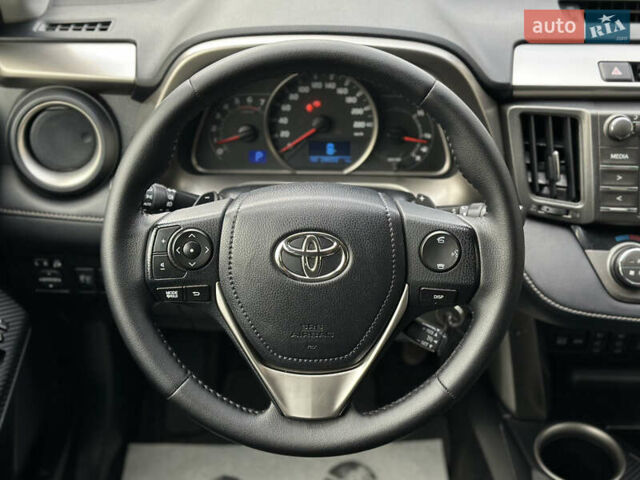 Сірий Тойота РАВ 4, об'ємом двигуна 2.23 л та пробігом 246 тис. км за 19500 $, фото 34 на Automoto.ua