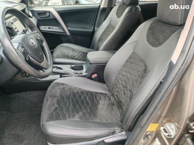 Серый Тойота РАВ 4, объемом двигателя 2.5 л и пробегом 171 тыс. км за 14590 $, фото 21 на Automoto.ua