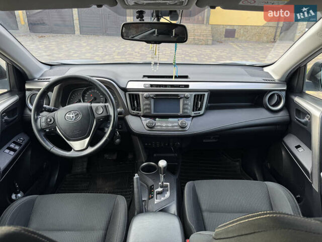 Серый Тойота РАВ 4, объемом двигателя 2.23 л и пробегом 245 тыс. км за 19300 $, фото 7 на Automoto.ua