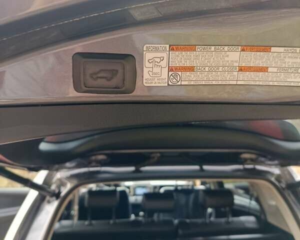 Серый Тойота РАВ 4, объемом двигателя 2.23 л и пробегом 255 тыс. км за 17200 $, фото 25 на Automoto.ua