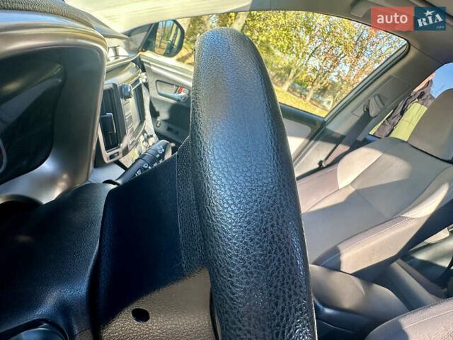 Серый Тойота РАВ 4, объемом двигателя 2.5 л и пробегом 140 тыс. км за 15500 $, фото 8 на Automoto.ua