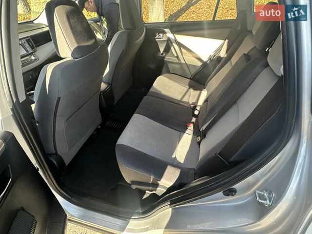 Серый Тойота РАВ 4, объемом двигателя 2.5 л и пробегом 140 тыс. км за 15500 $, фото 12 на Automoto.ua