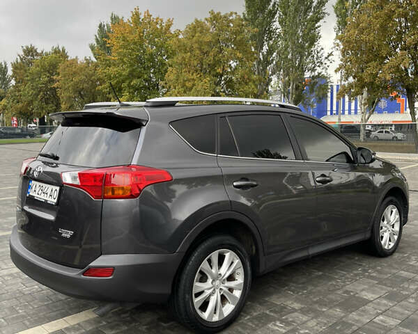 Сірий Тойота РАВ 4, об'ємом двигуна 2.49 л та пробігом 200 тис. км за 14300 $, фото 16 на Automoto.ua