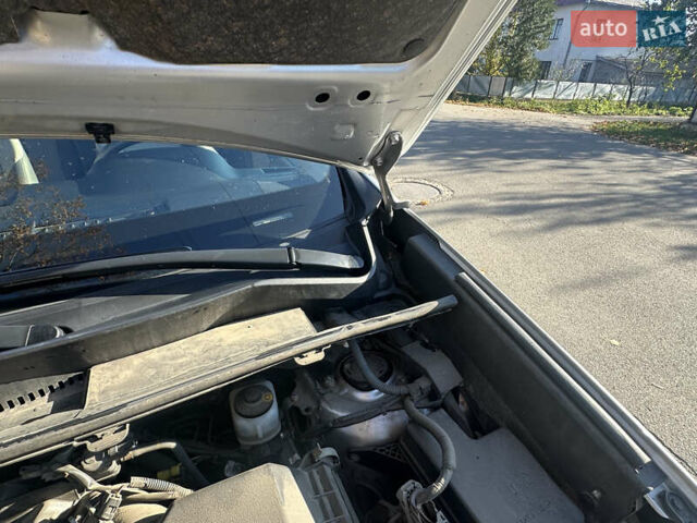 Серый Тойота РАВ 4, объемом двигателя 2.5 л и пробегом 140 тыс. км за 15500 $, фото 16 на Automoto.ua