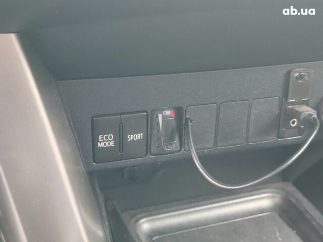 Серый Тойота РАВ 4, объемом двигателя 2.5 л и пробегом 171 тыс. км за 14590 $, фото 29 на Automoto.ua