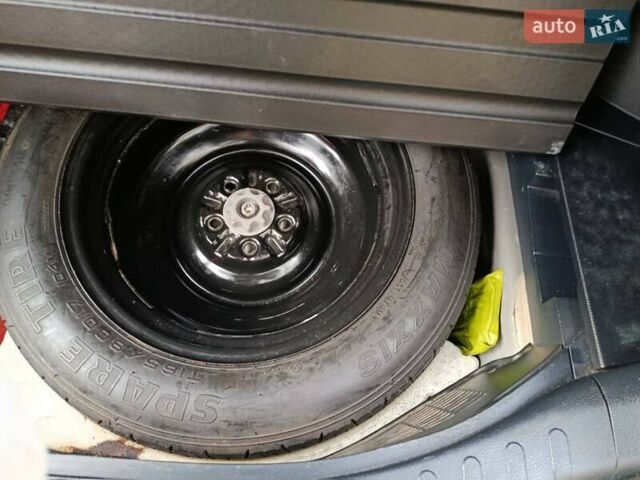 Серый Тойота РАВ 4, объемом двигателя 2.23 л и пробегом 255 тыс. км за 17200 $, фото 30 на Automoto.ua