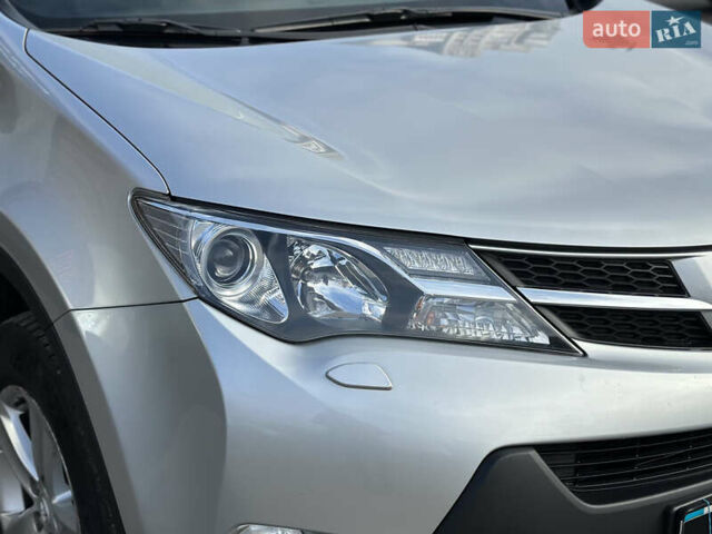 Сірий Тойота РАВ 4, об'ємом двигуна 2.23 л та пробігом 246 тис. км за 19500 $, фото 10 на Automoto.ua