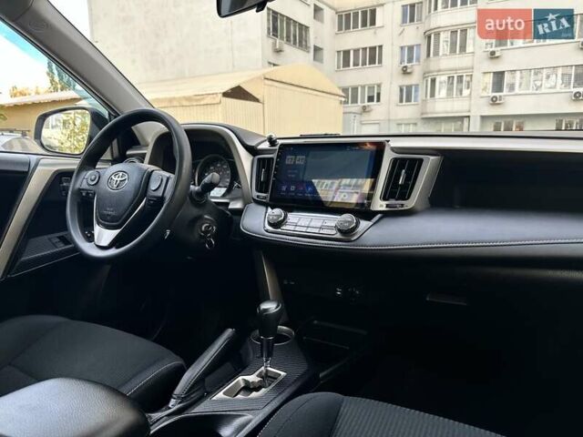 Серый Тойота РАВ 4, объемом двигателя 2.5 л и пробегом 132 тыс. км за 16800 $, фото 13 на Automoto.ua