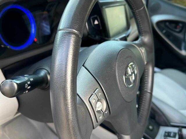 Сірий Тойота РАВ 4, об'ємом двигуна 0 л та пробігом 150 тис. км за 10900 $, фото 9 на Automoto.ua