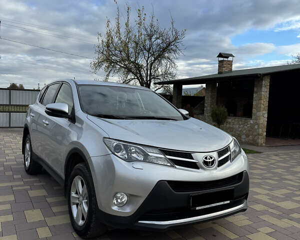 Серый Тойота РАВ 4, объемом двигателя 2.23 л и пробегом 245 тыс. км за 19300 $, фото 5 на Automoto.ua