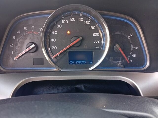 Серый Тойота РАВ 4, объемом двигателя 2.2 л и пробегом 278 тыс. км за 16499 $, фото 9 на Automoto.ua