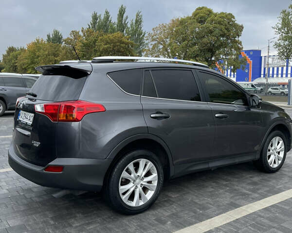 Сірий Тойота РАВ 4, об'ємом двигуна 2.49 л та пробігом 200 тис. км за 14300 $, фото 7 на Automoto.ua