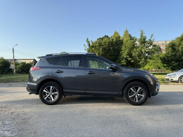 Тойота РАВ 4 2015 у Запоріжжя на Automoto.ua Сірий Тойота РАВ 4, об'ємом двигуна 2.5 л та пробігом 118 тис. км за 17999 $, фото 4 на Automoto.ua