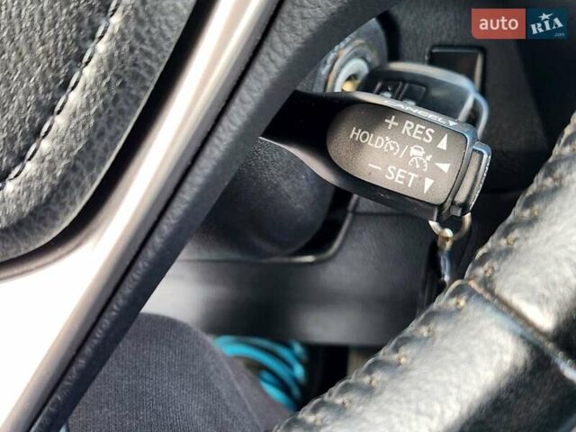 Тойота РАВ 4 2015 в Виннице на Automoto.ua Серый Тойота РАВ 4, объемом двигателя 2.23 л и пробегом 88 тыс. км за 19333 $, фото 34 на Automoto.ua