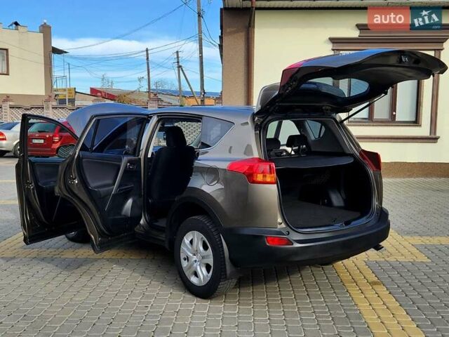 Тойота РАВ 4 2015 в Виннице на Automoto.ua Серый Тойота РАВ 4, объемом двигателя 2.23 л и пробегом 88 тыс. км за 19333 $, фото 50 на Automoto.ua