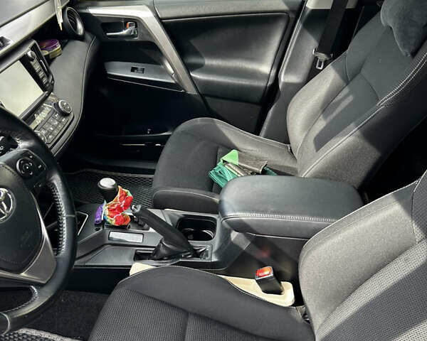 Сірий Тойота РАВ 4, об'ємом двигуна 2.5 л та пробігом 121 тис. км за 17100 $, фото 22 на Automoto.ua