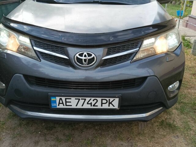 Тойота РАВ 4 2015 в Киеве на Automoto.ua Серый Тойота РАВ 4, объемом двигателя 2.5 л и пробегом 199 тыс. км за 13900 $, фото 1 на Automoto.ua
