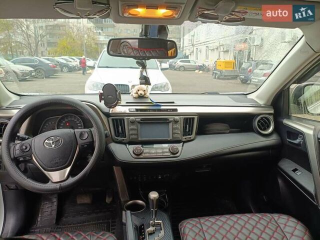 Сірий Тойота РАВ 4, об'ємом двигуна 2.2 л та пробігом 157 тис. км за 20500 $, фото 6 на Automoto.ua