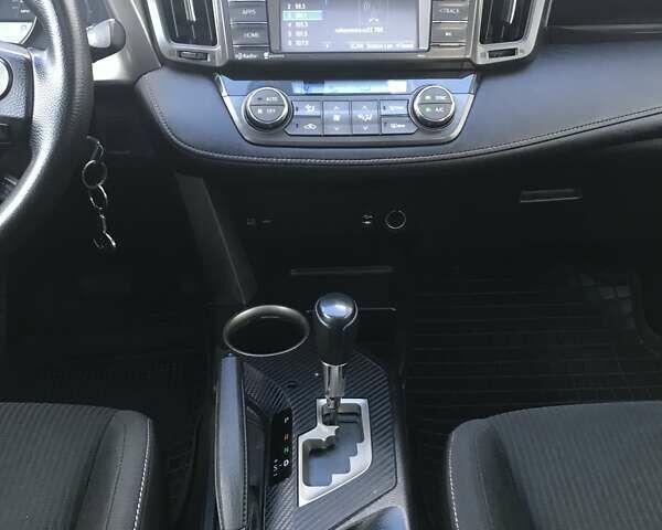 Сірий Тойота РАВ 4, об'ємом двигуна 2.49 л та пробігом 99 тис. км за 15900 $, фото 15 на Automoto.ua