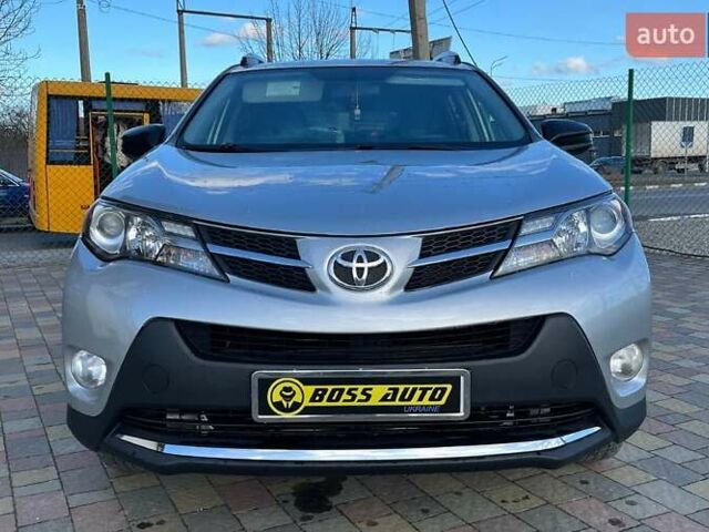 Серый Тойота РАВ 4, объемом двигателя 2.5 л и пробегом 155 тыс. км за 16600 $, фото 1 на Automoto.ua