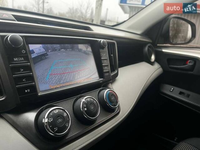 Серый Тойота РАВ 4, объемом двигателя 2.49 л и пробегом 124 тыс. км за 17900 $, фото 25 на Automoto.ua