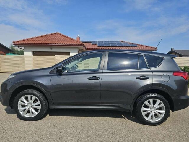Сірий Тойота РАВ 4, об'ємом двигуна 2 л та пробігом 170 тис. км за 8900 $, фото 2 на Automoto.ua
