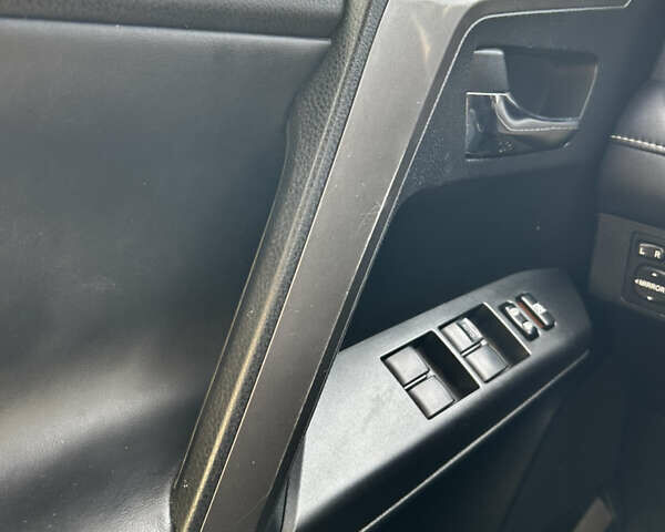 Сірий Тойота РАВ 4, об'ємом двигуна 2.5 л та пробігом 121 тис. км за 17100 $, фото 24 на Automoto.ua