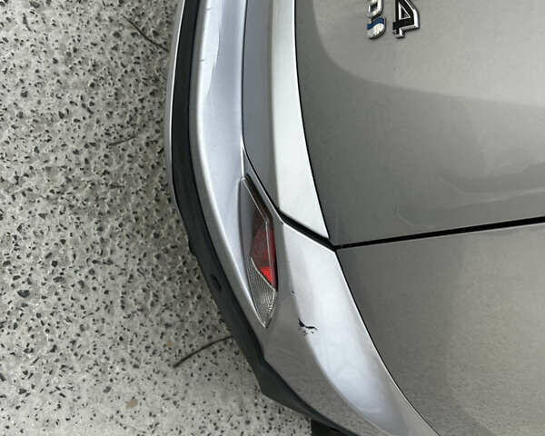 Сірий Тойота РАВ 4, об'ємом двигуна 2.5 л та пробігом 121 тис. км за 17100 $, фото 11 на Automoto.ua